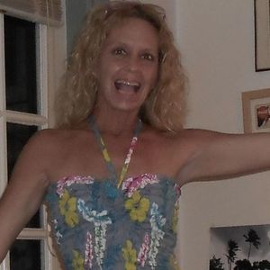 Meet your Posher, Sharon